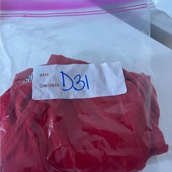 Nautica Jeans Women Large Red VNeck Fitted Short Sleeve Tshirt Casual Preppy - Picture 6 of 6